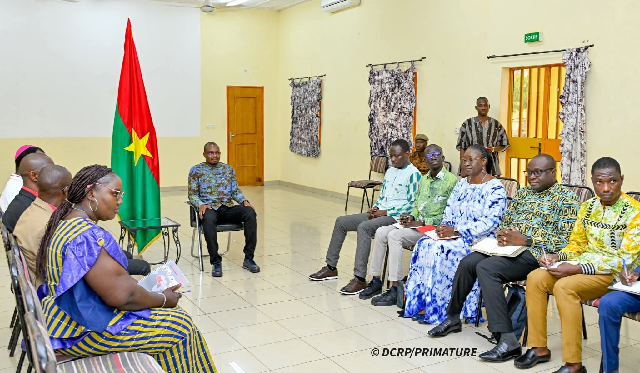 Développement de la région du #Djôrô : autorités religieuses et acteurs de la société civile échangent avec le Premier ministre