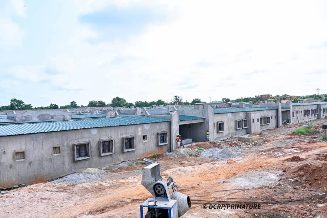 𝐒𝐮𝐢𝐯𝐢 𝐝𝐞𝐬 𝐭𝐫𝐚𝐯𝐚𝐮𝐱 𝐝𝐮 𝐂𝐇𝐑𝐔 𝐝𝐞 𝐆𝐚𝐨𝐮𝐚 : 𝐥𝐞 𝐏𝐫𝐞𝐦𝐢𝐞𝐫 𝐦𝐢𝐧𝐢𝐬𝐭𝐫𝐞 𝐞𝐟𝐟𝐞𝐜𝐭𝐮𝐞 𝐮𝐧𝐞 𝐯𝐢𝐬𝐢𝐭𝐞 𝐝𝐞 𝐭𝐞𝐫𝐫𝐚𝐢𝐧