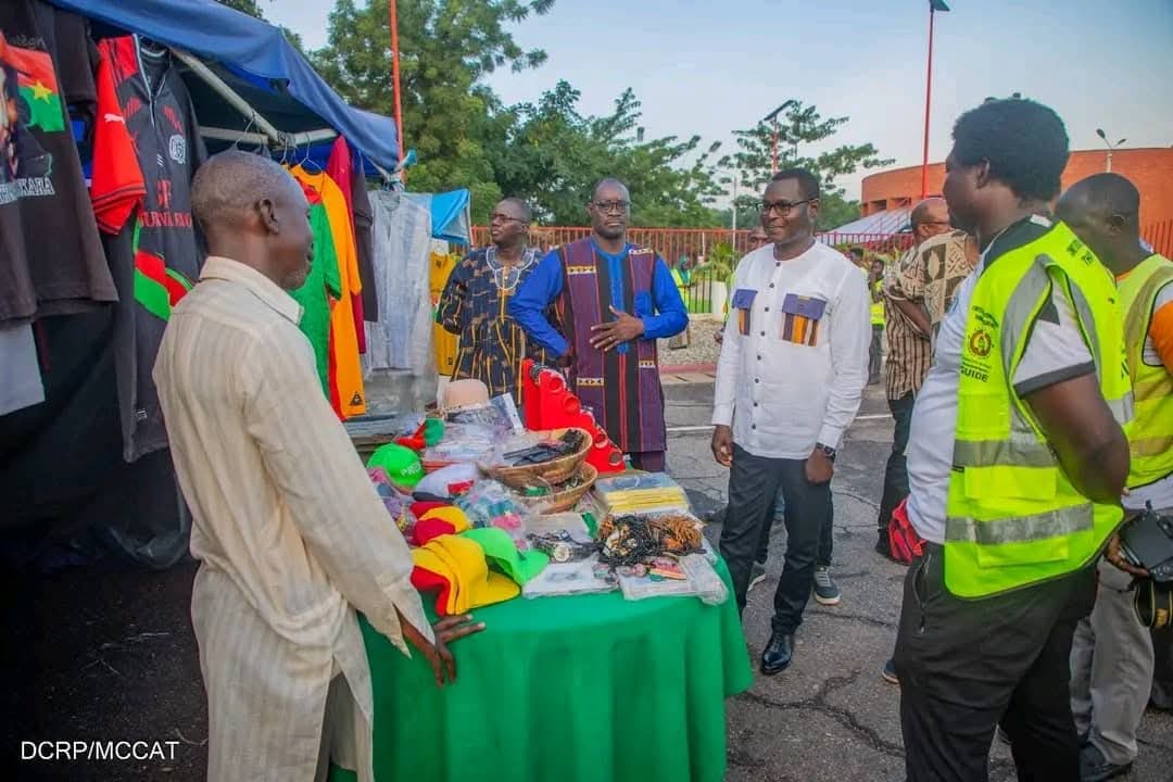 Mémorial Thomas SANKARA : le Ministre Pingdwendé Gilbert OUEDRAOGO encourage les acteurs sur les lieux 