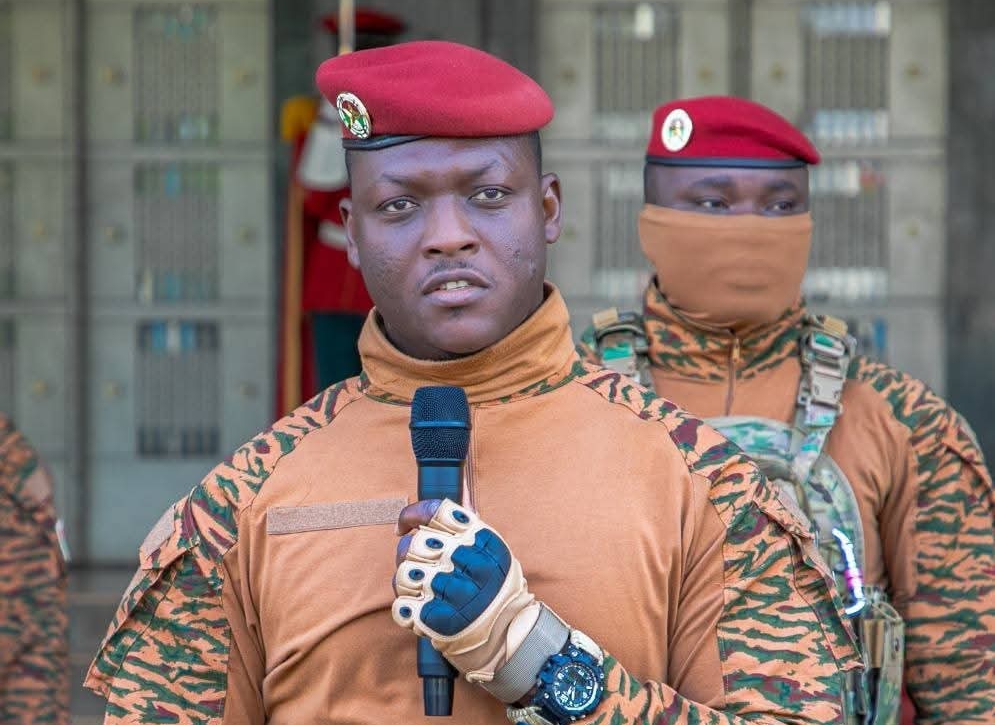 DISCOURS DE SON EXCELLENCE MONSIEUR LE PRÉSIDENT DU FASO, CHEF DE L’ÉTAT A L’OCCASION DE LA 38 ÈME JOURNÉE D’HOMMAGE AU  PRÉSIDENT THOMAS SANKARA ET SES 12 COMPAGNONS