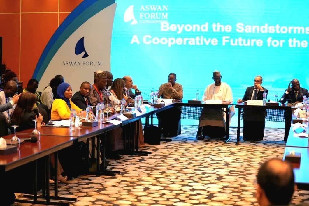 Table ronde sur l’avenir de la Coopération pour le Sahel : « Nous devons réfléchir ensemble afin de renforcer nos capacités et bâtir nos nations », dixit SEM Jean Marie TRAORE