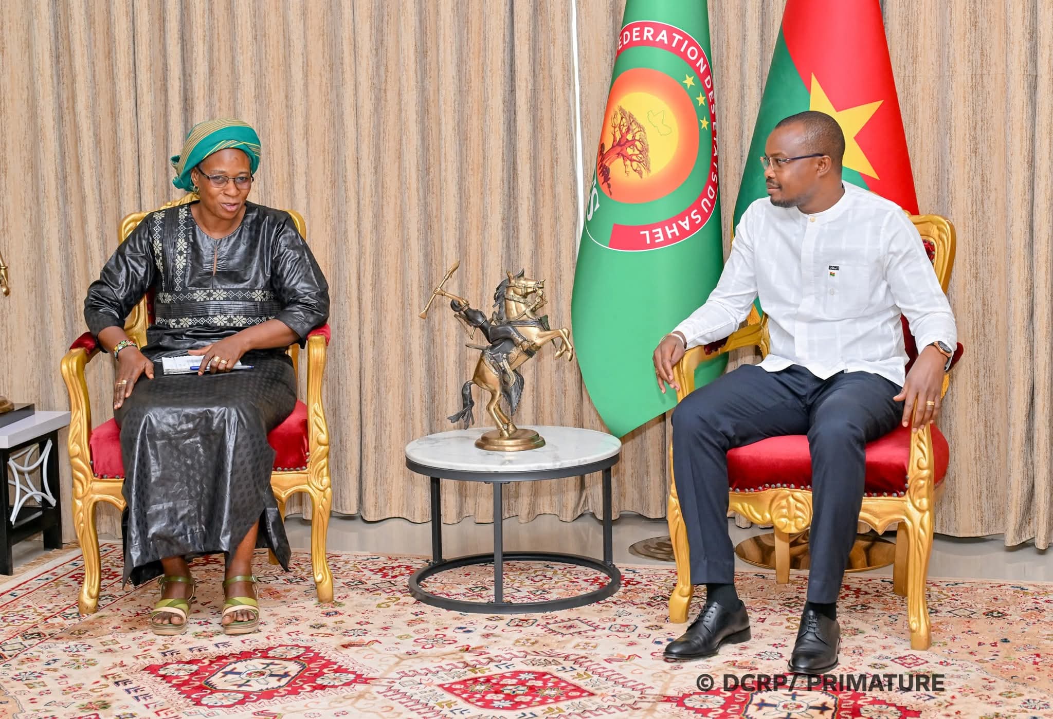 𝐈𝐧𝐝𝐮𝐬𝐭𝐫𝐢𝐞𝐬 𝐚𝐠𝐫𝐨𝐚𝐥𝐢𝐦𝐞𝐧𝐭𝐚𝐢𝐫𝐞𝐬 : 𝐥𝐞 𝐏𝐫𝐞𝐦𝐢𝐞𝐫 ministre 𝐫𝐞ç𝐨𝐢𝐭 𝐮𝐧𝐞 𝐝é𝐥é𝐠𝐚𝐭𝐢𝐨𝐧 𝐝𝐞 𝐥𝐚 𝐟𝐚î𝐭𝐢è𝐫𝐞