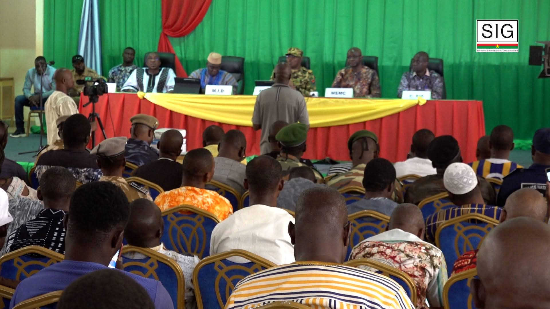 Conférence régionale du gouvernement : une délégation gouvernementale échange avec les forces vives du Nakambé