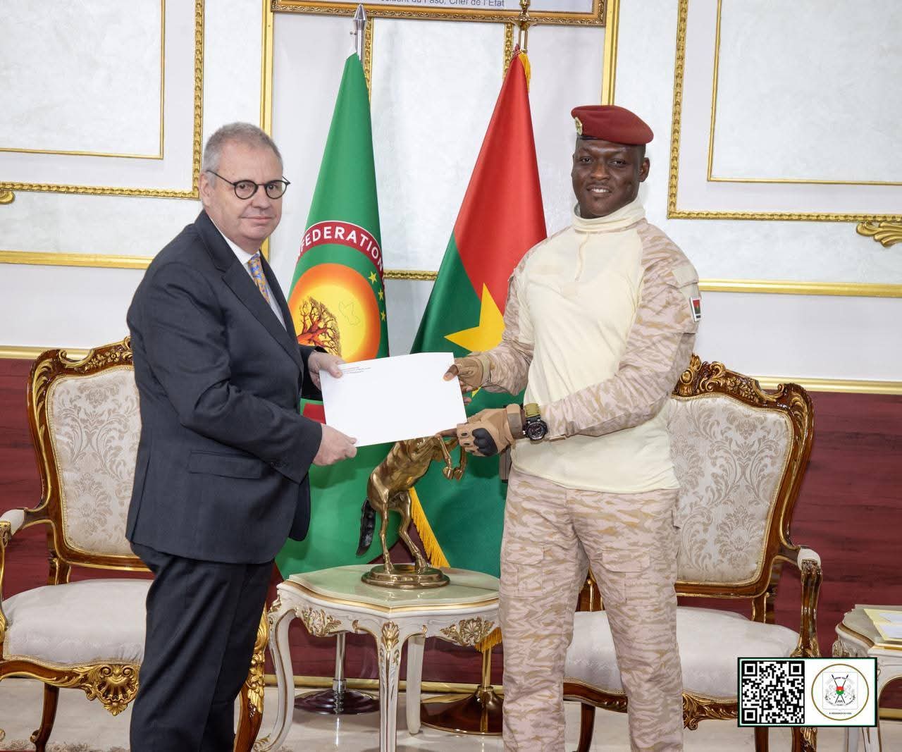 PRÉSENTATION DE LETTRES DE CRÉANCE