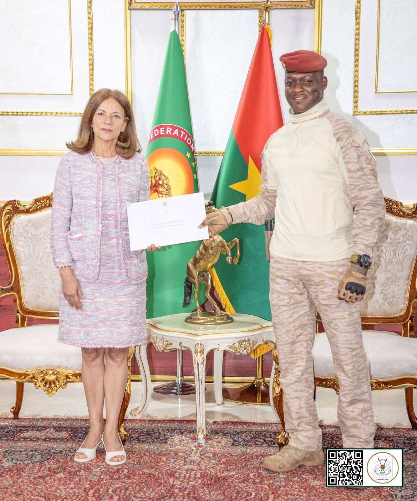 PRÉSENTATION DE LETTRES DE CRÉANCE