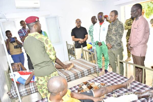 A l’orée du nouvel an : une délégation gouvernementale, porteuse d’un message aux FDS, VDP et blessés de guerre du Djôrô