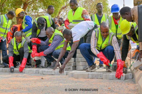 𝐀𝐦é𝐧𝐚𝐠𝐞𝐦𝐞𝐧𝐭 𝐝𝐞 𝐥’𝐀𝐯𝐞𝐧𝐮𝐞 𝐓𝐡𝐨𝐦𝐚𝐬 𝐒𝐚𝐧𝐤𝐚𝐫𝐚 : 𝐥𝐞𝐬 𝐦𝐞𝐦𝐛𝐫𝐞𝐬 𝐝𝐮 𝐆𝐨𝐮𝐯𝐞𝐫𝐧𝐞𝐦𝐞𝐧𝐭 𝐩𝐚𝐫𝐭𝐢𝐜𝐢𝐩𝐞𝐧𝐭 𝐚𝐮𝐱 𝐭𝐫𝐚𝐯𝐚𝐮𝐱