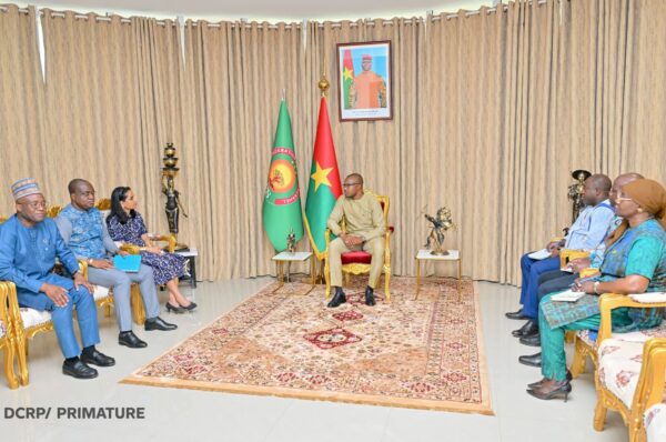 ‎𝐀𝐜𝐭𝐢𝐨𝐧 𝐡𝐮𝐦𝐚𝐧𝐢𝐭𝐚𝐢𝐫𝐞 : 𝐥𝐞 𝐇𝐂𝐑 𝐬𝐚𝐥𝐮𝐞 𝐥’𝐚𝐩𝐩𝐫𝐨𝐜𝐡𝐞 𝐝𝐮 𝐆𝐨𝐮𝐯𝐞𝐫𝐧𝐞𝐦𝐞𝐧𝐭 𝐛𝐮𝐫𝐤𝐢𝐧𝐚𝐛è  ‎